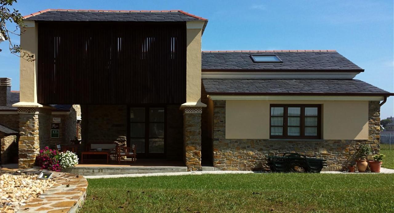 Apartamentos Rurales Casanova 塔皮亚德卡萨列戈 外观 照片
